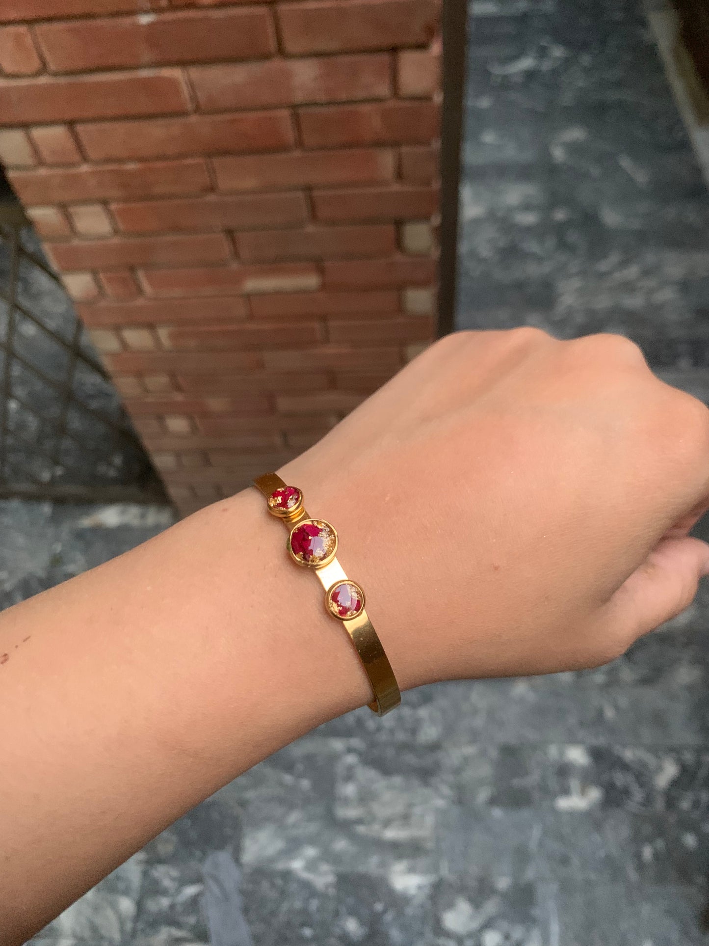 18k Cuff Rose